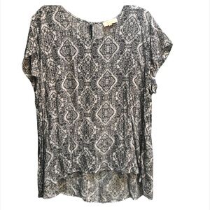LUCY & LAUREL PRINTED SHORT SLEEVE TOP